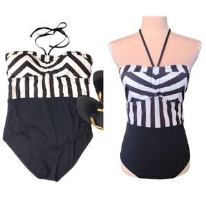 🟣 GUESS Black White High Waist Bandeau One Piece Swimsuit Medium